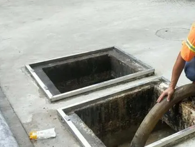 富川化粪池清理